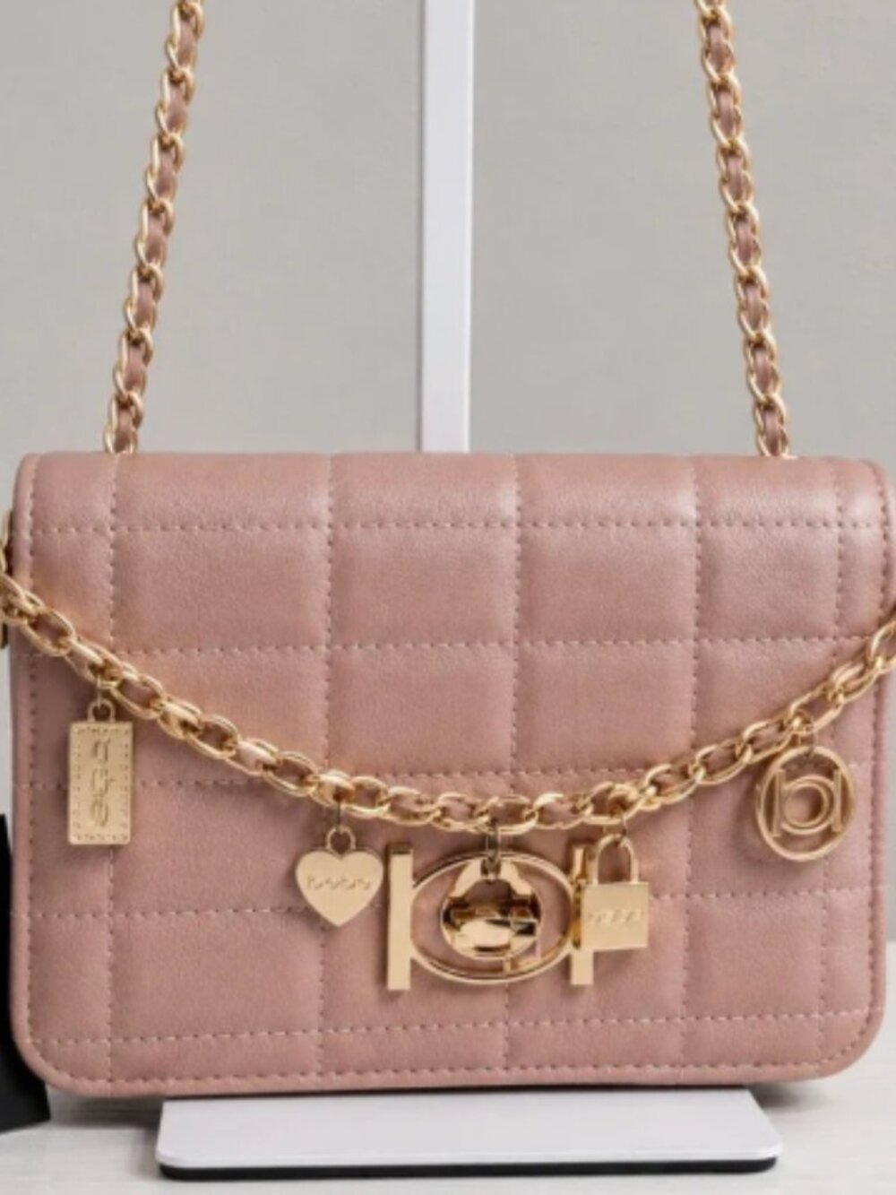 Bebe Jacari Iridescent Mauve Quilted Crossbody w Gold Small Charms NWT MSRP $79